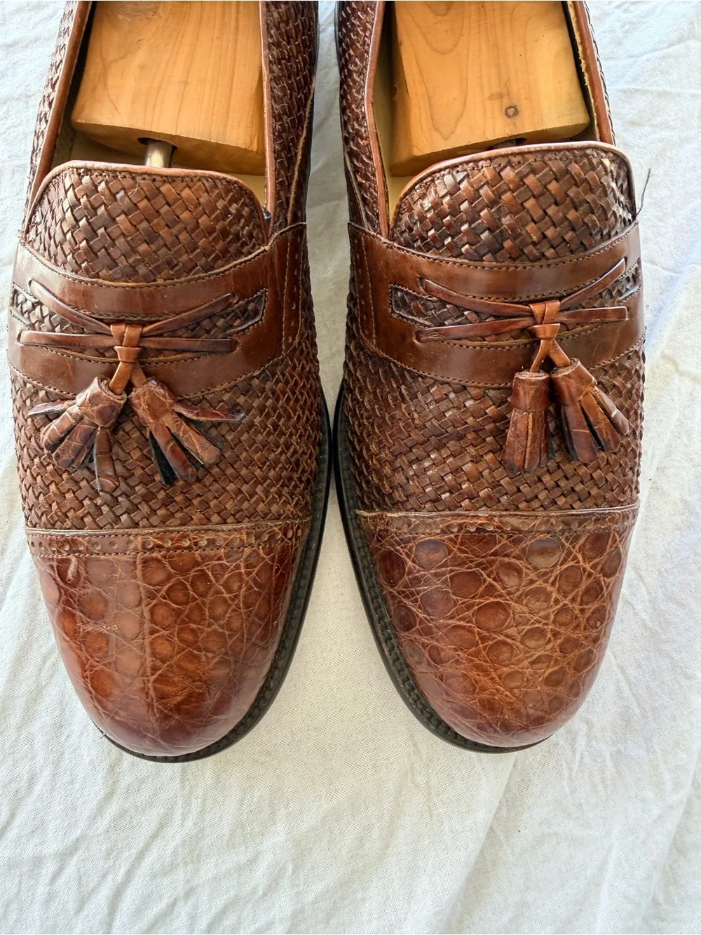 Mezlan embossed caramel Brown Woven Leather croc Tassel Loafers